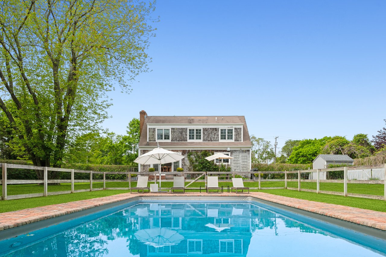 11 Sawasett Avenue
