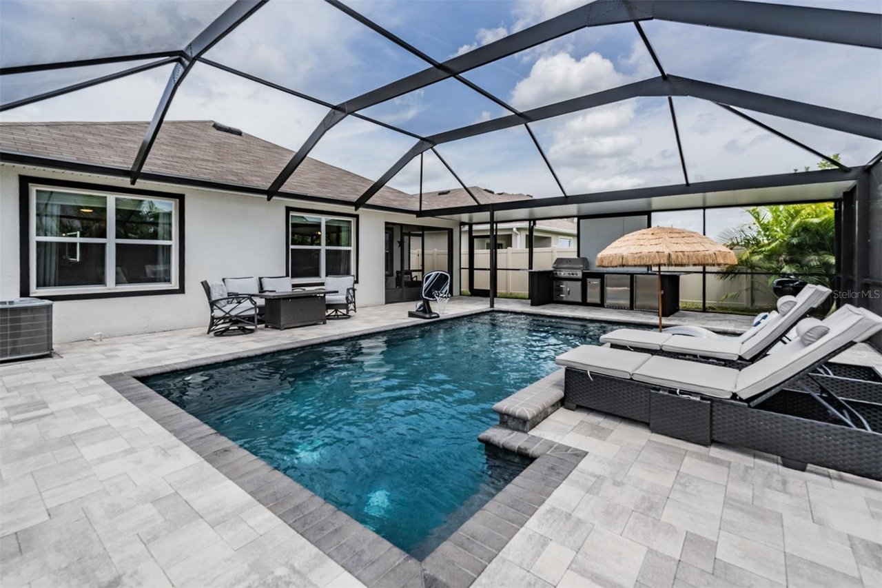 Luxury Meets Leisure in This Tropical Poolside Escape