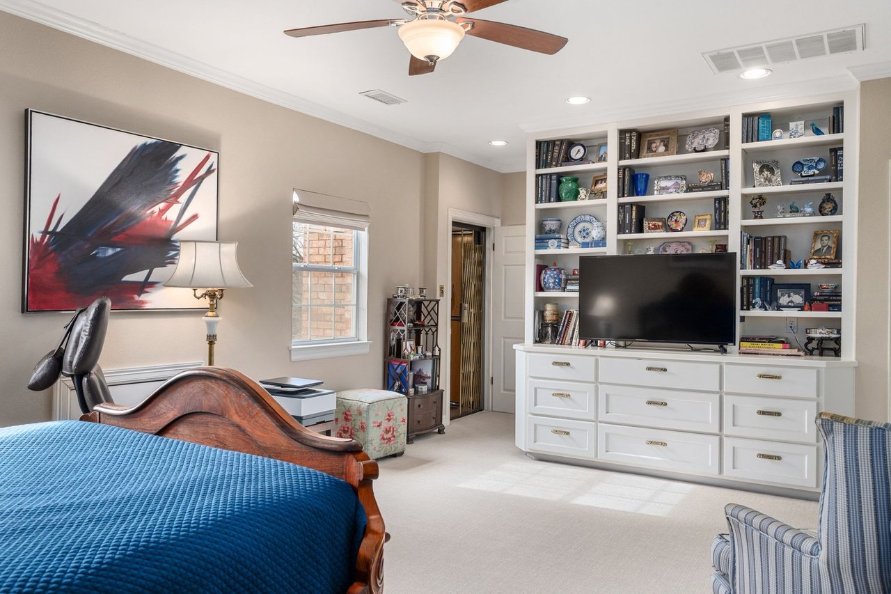 2716 Hillview Green Lane