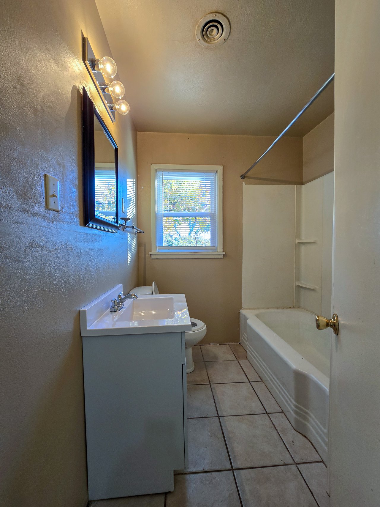413 W Burns, Shawnee, OK 74801