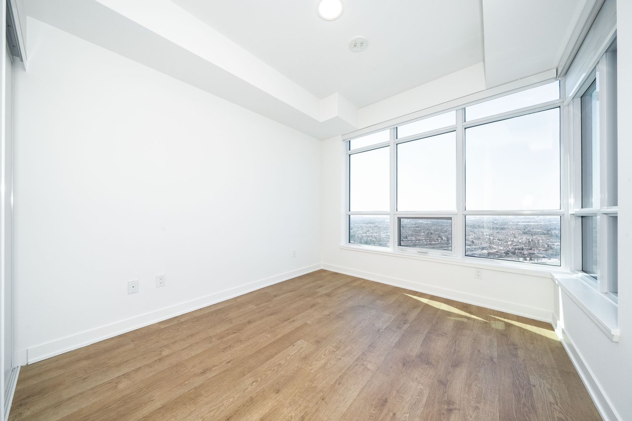 30 Upper Mall Way, A2205