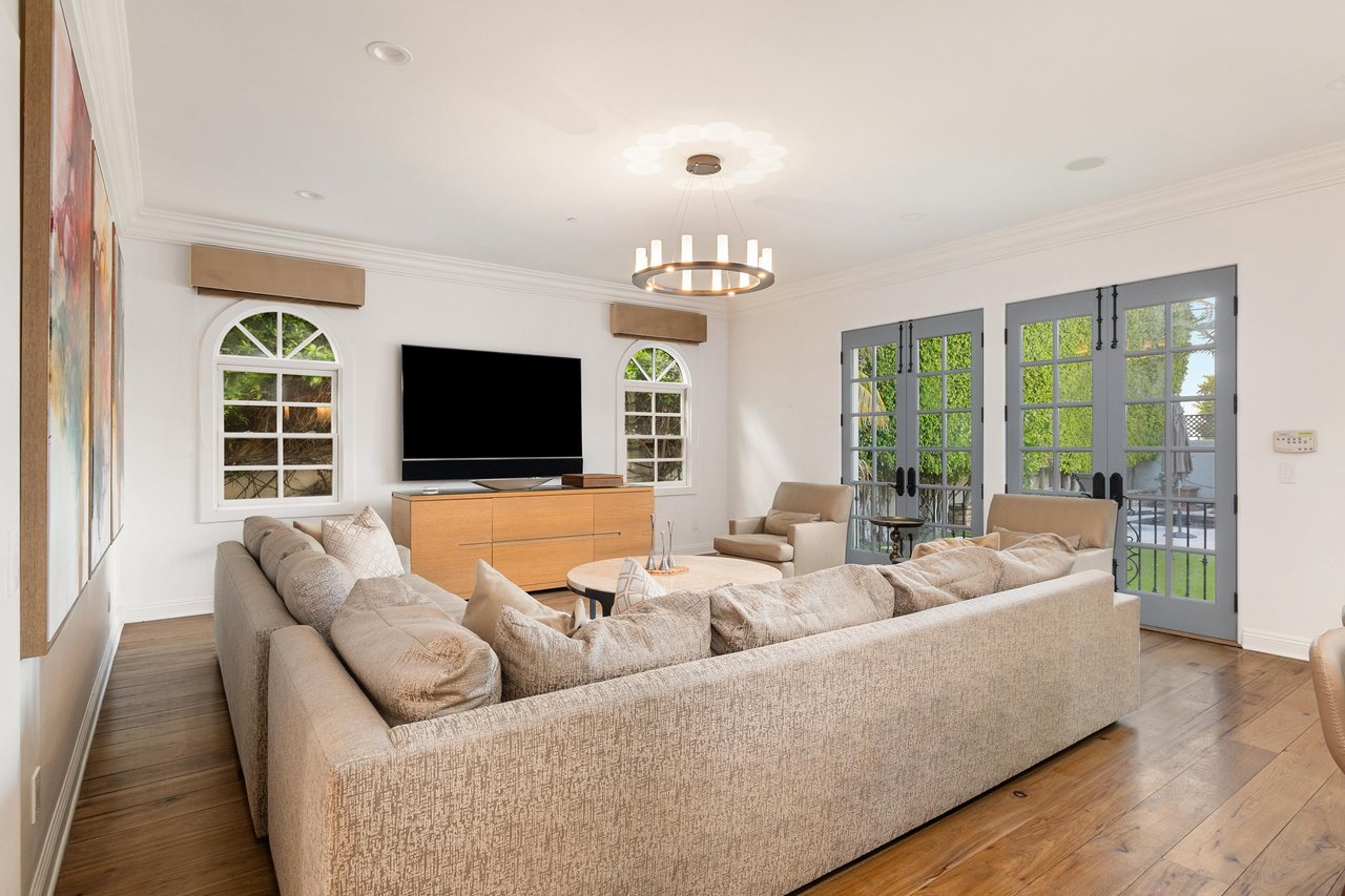 327 22nd St, Santa Monica