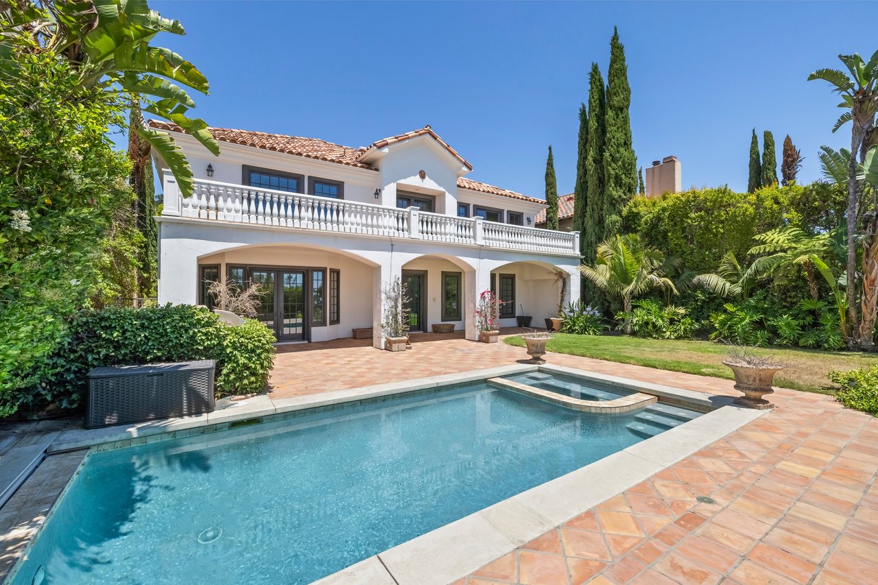 A New Pacific Palisades Listing with Ocean Views, Privacy, and Prestige