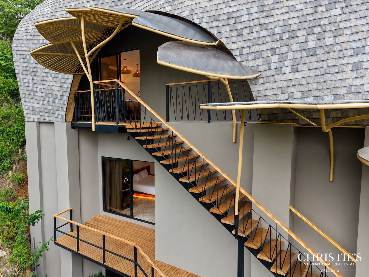 LE CLOS - An Exclusive Three-Residence Estate 