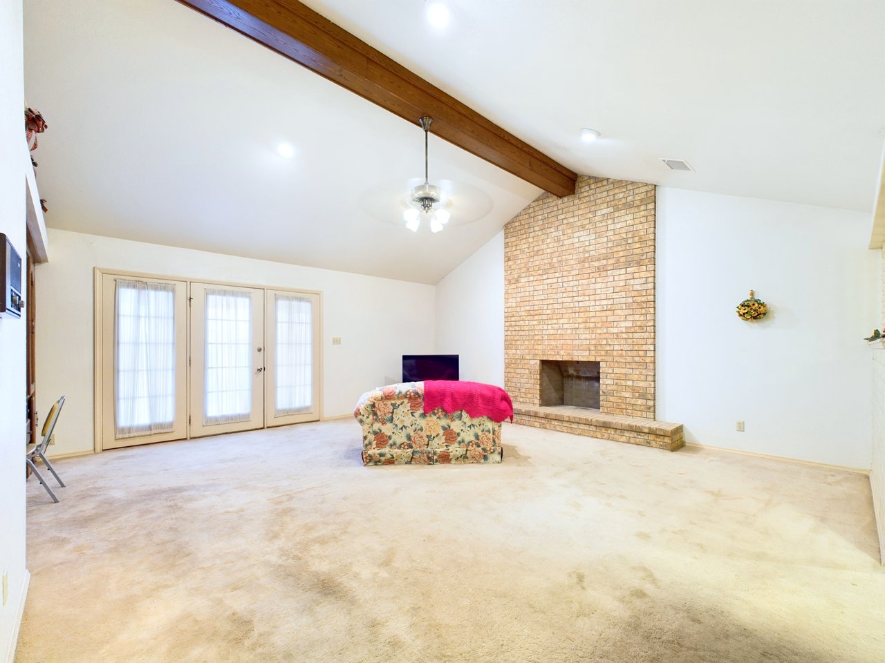 18 Winding Way