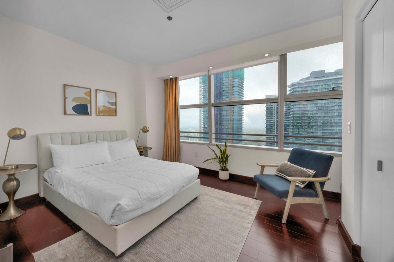 Luxury Penthouse for Lease in Brickell