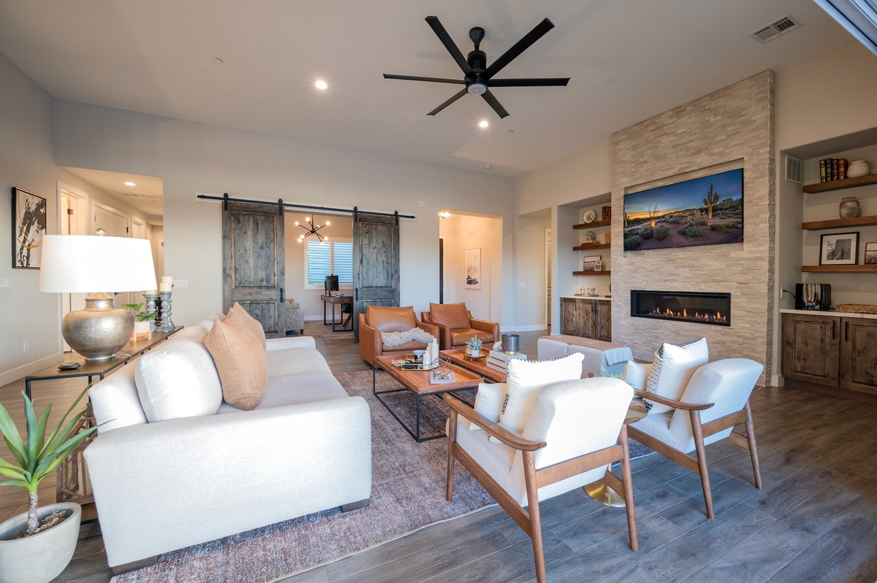 35584 N ROLLING CREEK Drive