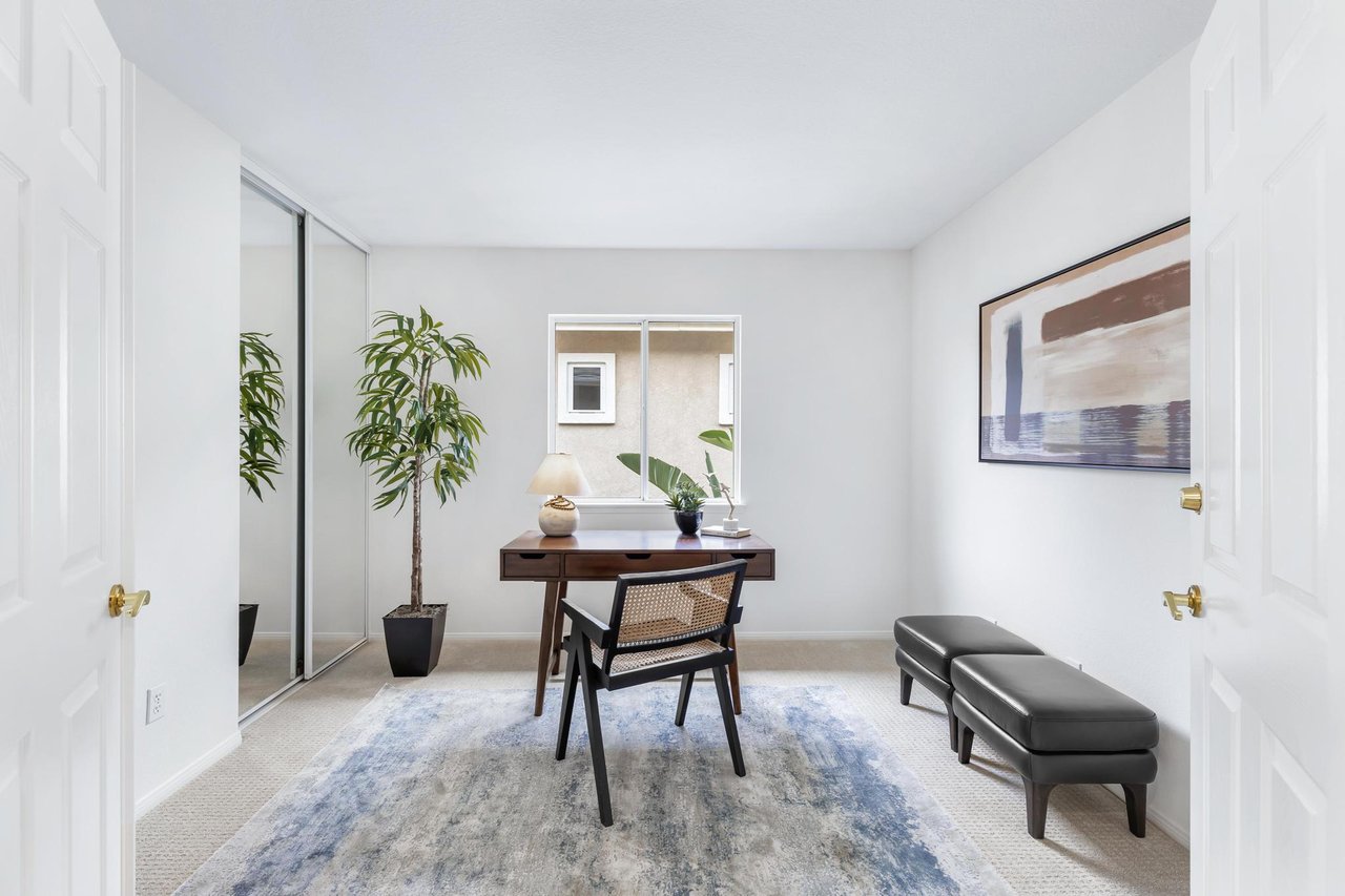 3098 Espana Ln