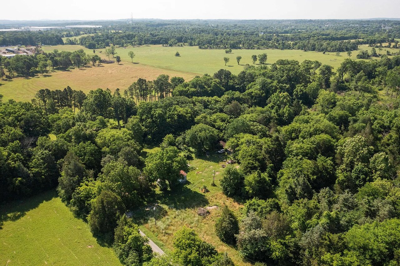 5224 Old Lebanon Dirt Rd