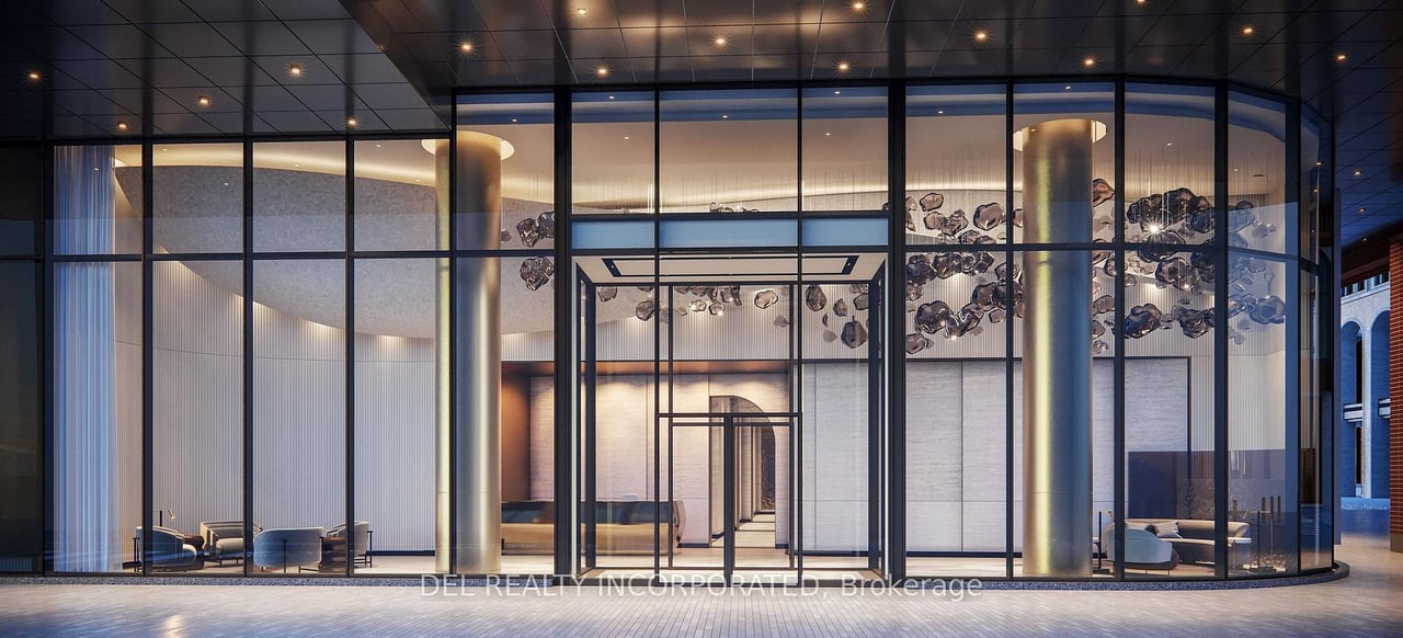 KING WEST'S PREMIER LUXURY COMMUNITY