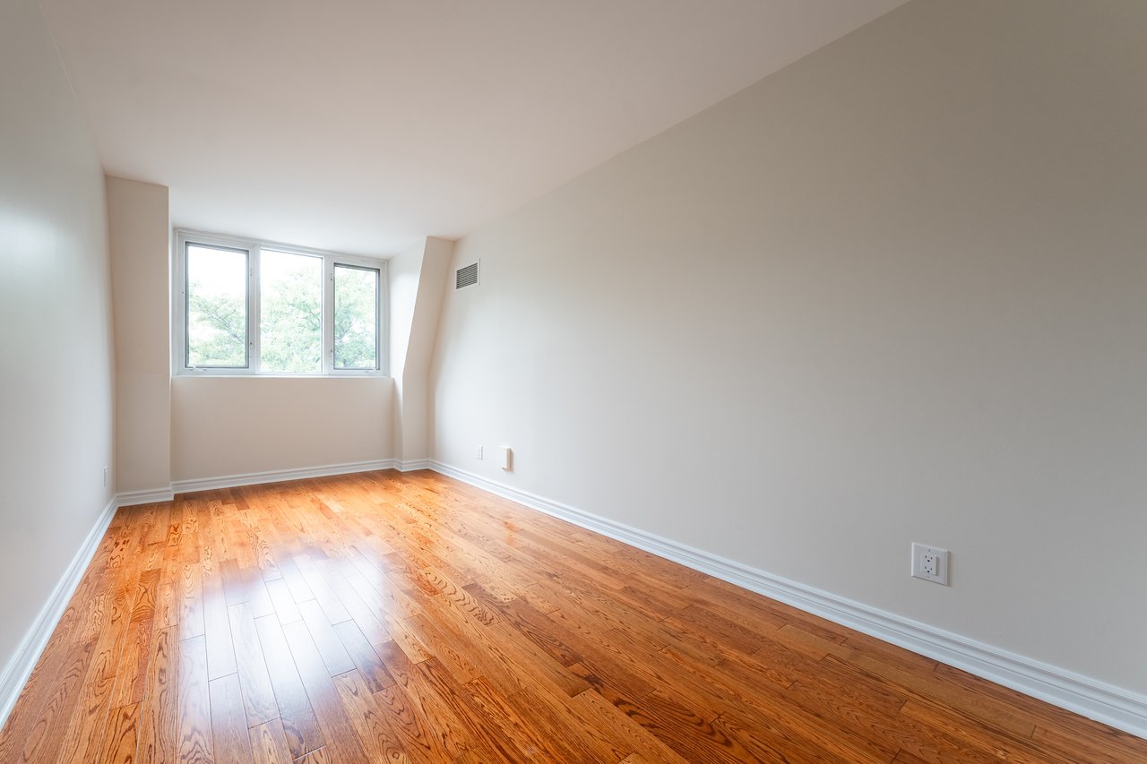 Leaside Living Simplified