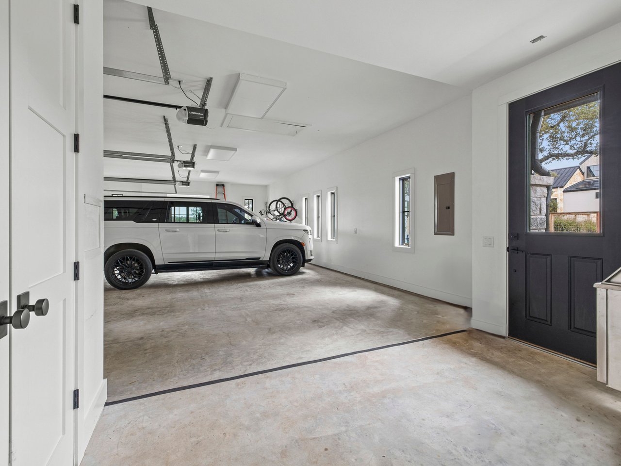 A Modern Hill Country Masterpiece at Creek Road Ranch