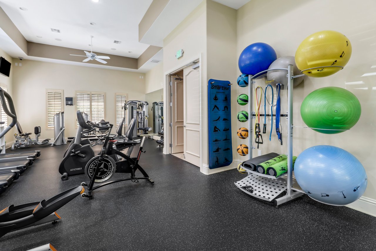 562 Avellino Isles CIR # 201
