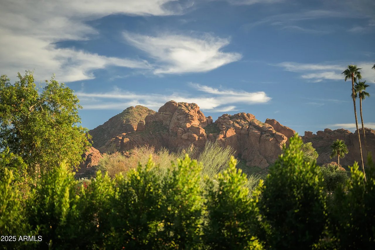 4510 E Maderos Del Cuenta Drive