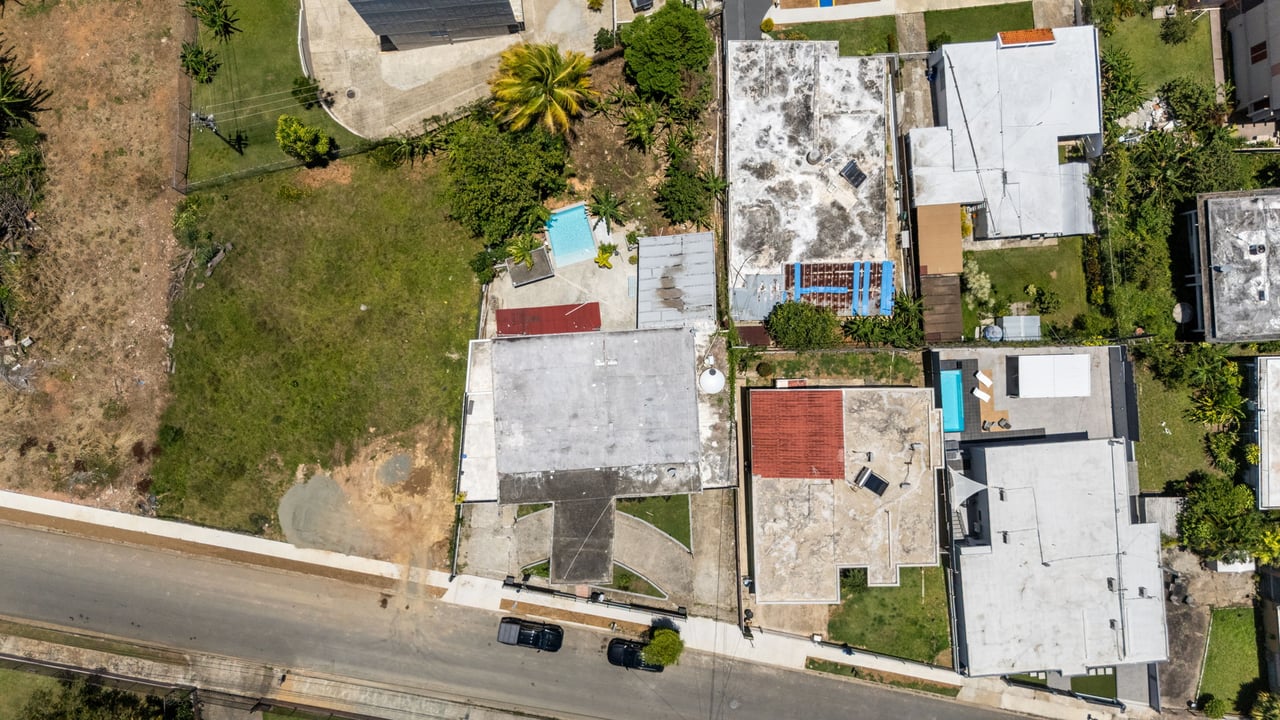 Income-Producing Multifamily with Pool Minutes from SJU Airport