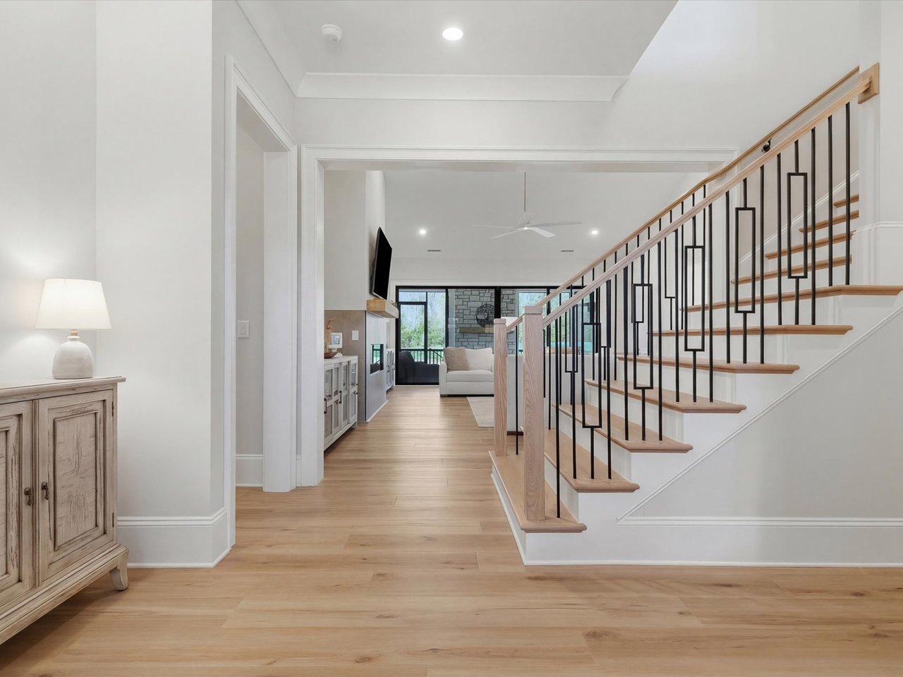 1008 Broadmoor