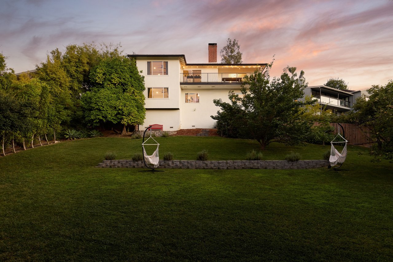 3964 Fredonia Drive