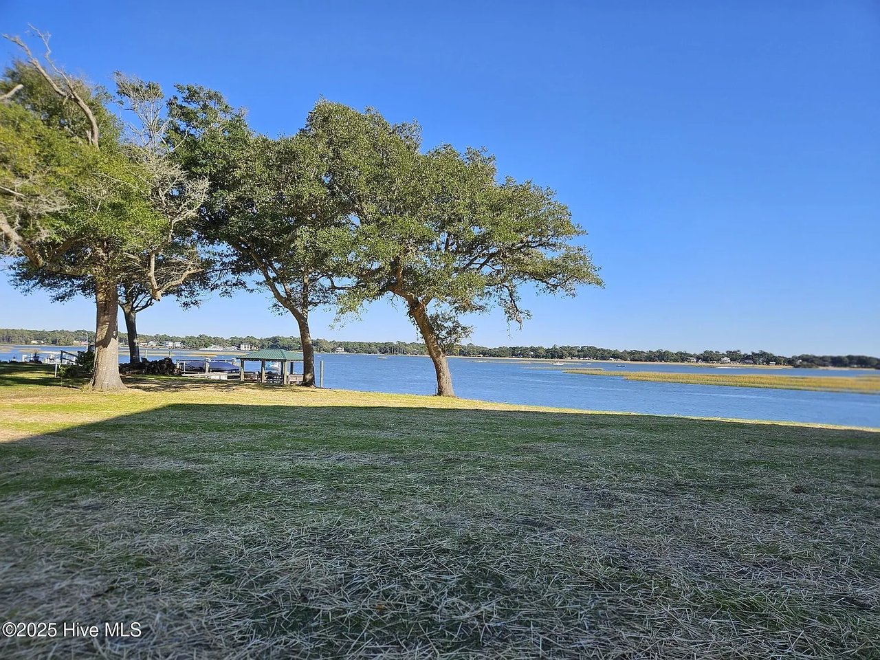 3218 Channelside Dr SW