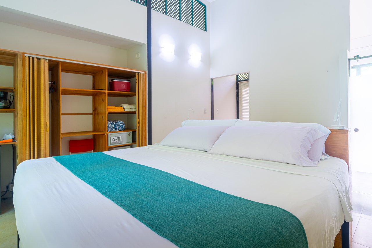 Yaba Chigui, Turnkey Riverside Eco-Resort or Private Family Compound in Ojochal