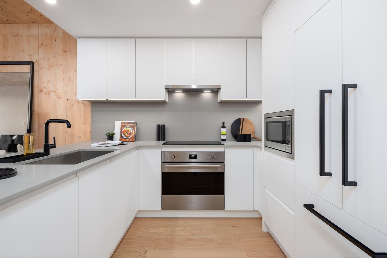 310 Salter St, #402