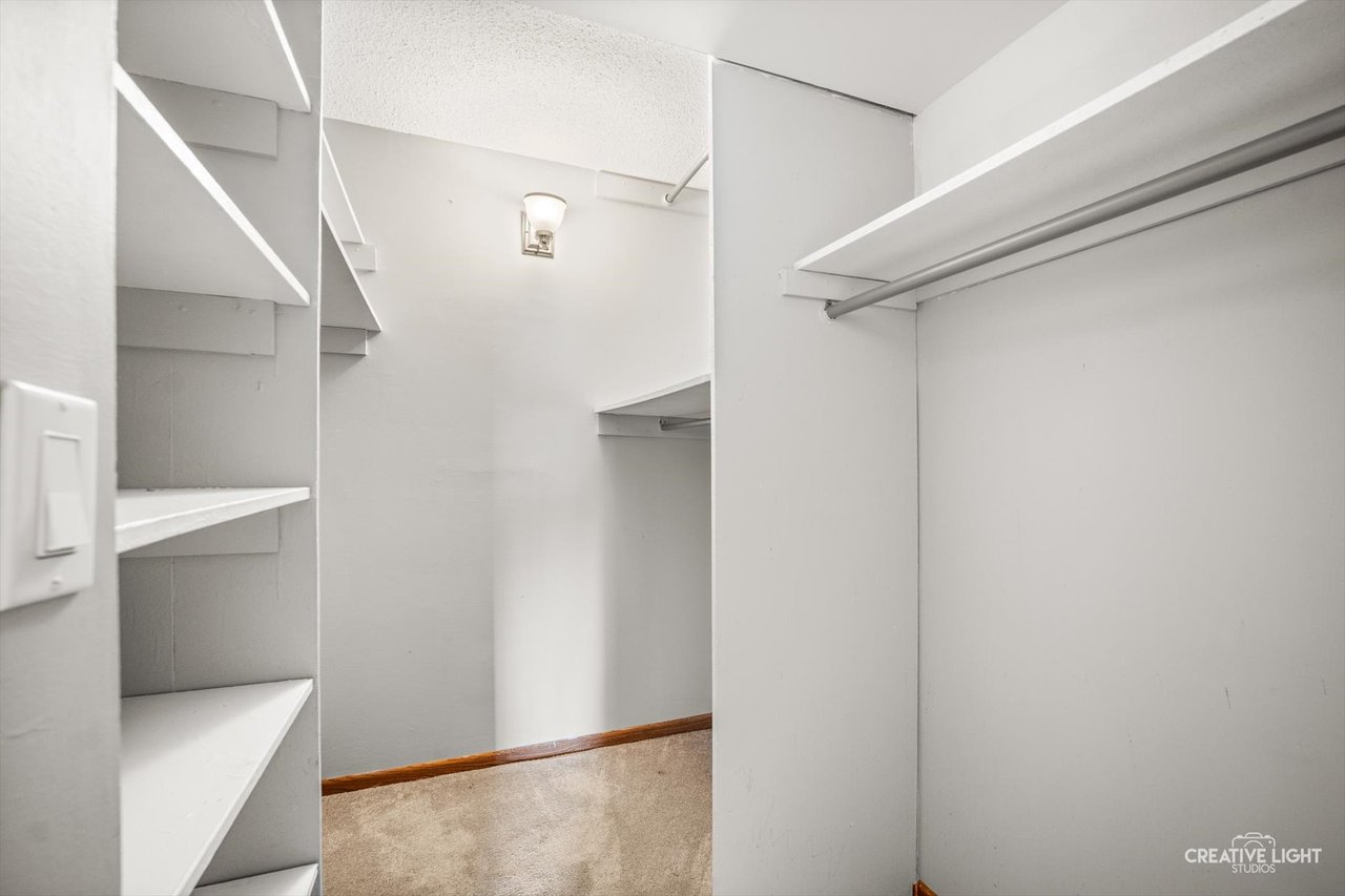 Affordable Condo with Skyline Views in Lombard, IL 