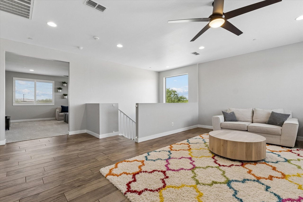 2905 E LOS GATOS DR, Phoenix, AZ 85050