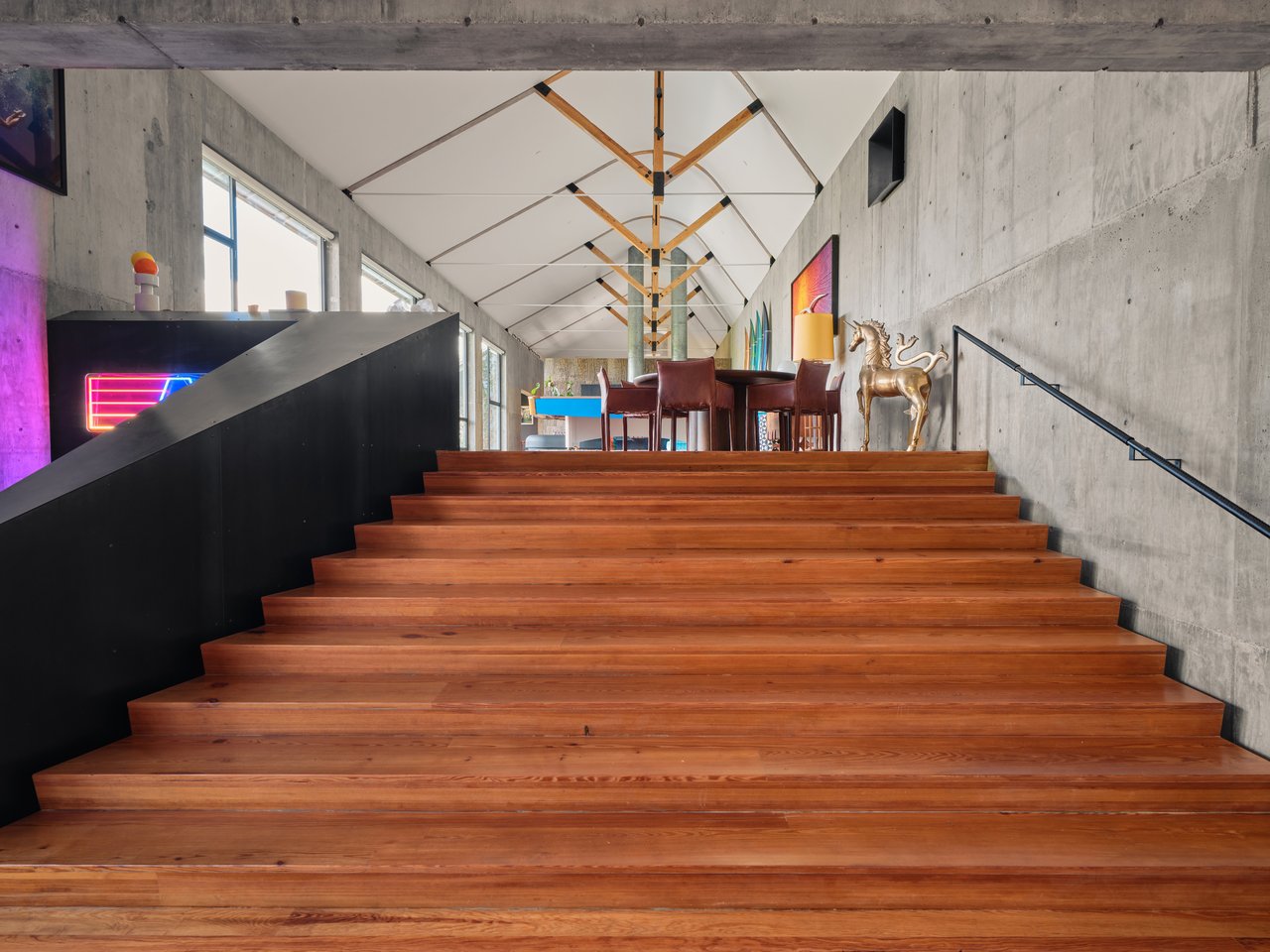 STRATFORD HILLS ARCHITECTURAL LANDMARK