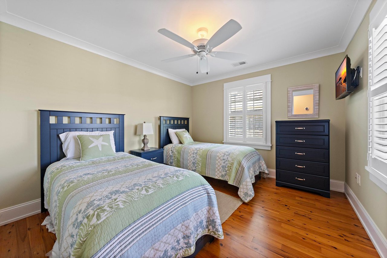 217 Fairview Ave, Beach Haven