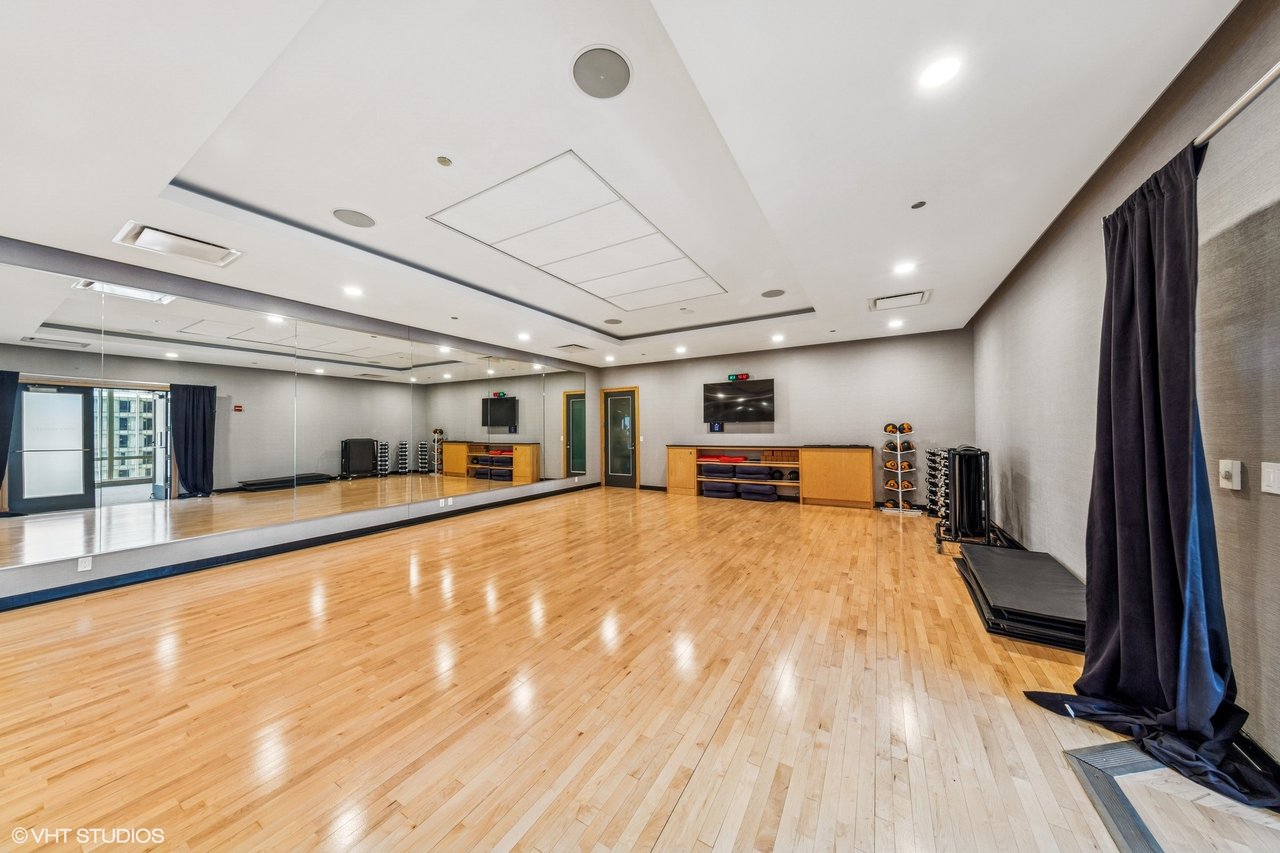 401 N Wabash Ave Unit 63D