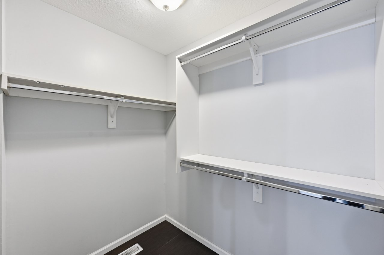 1114 Rockwell Dr