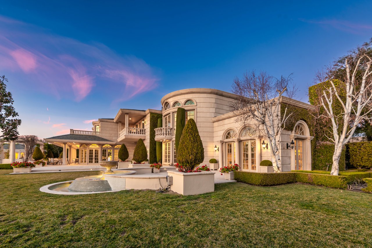 996 Vista Ridge Lane