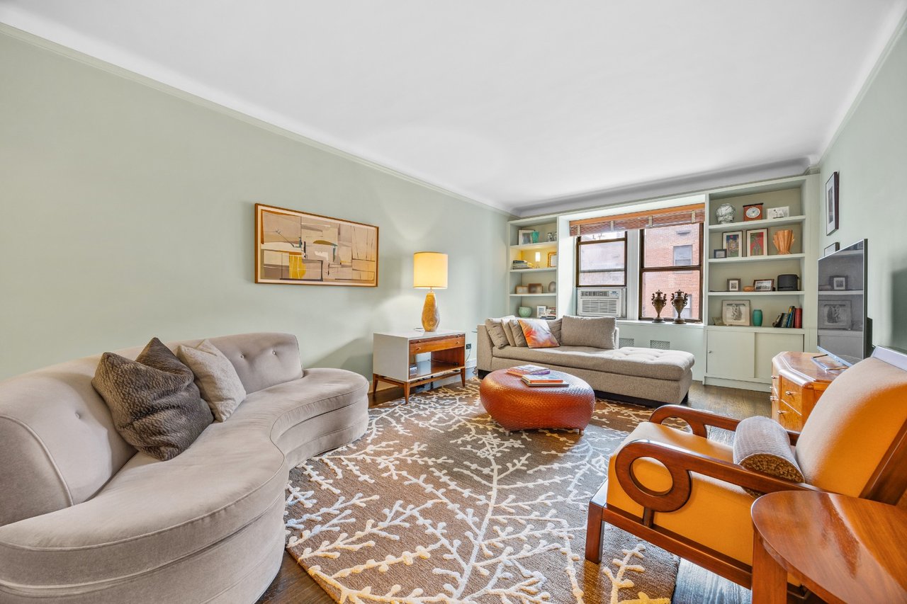 357 West 55th Street, #5L