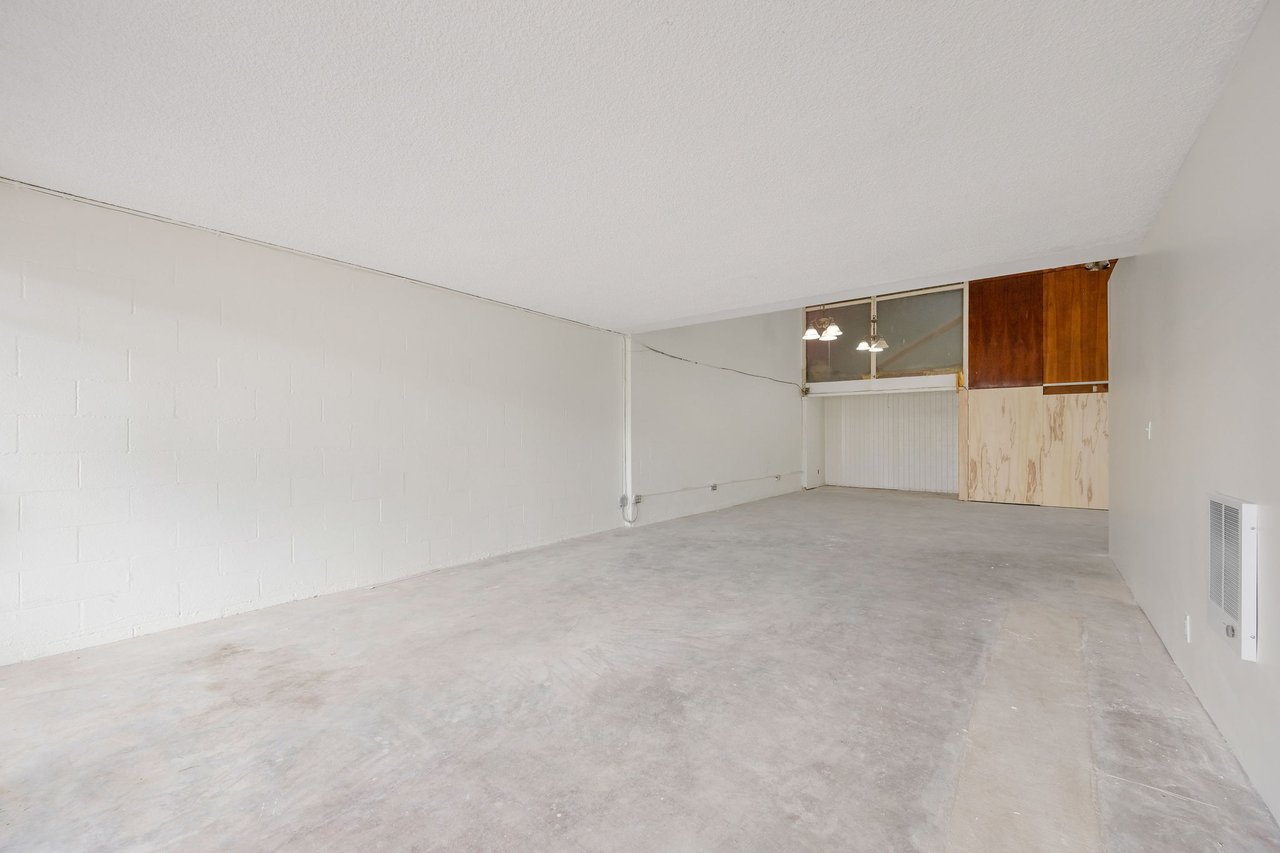 808 Manhattan Avenue Unit A