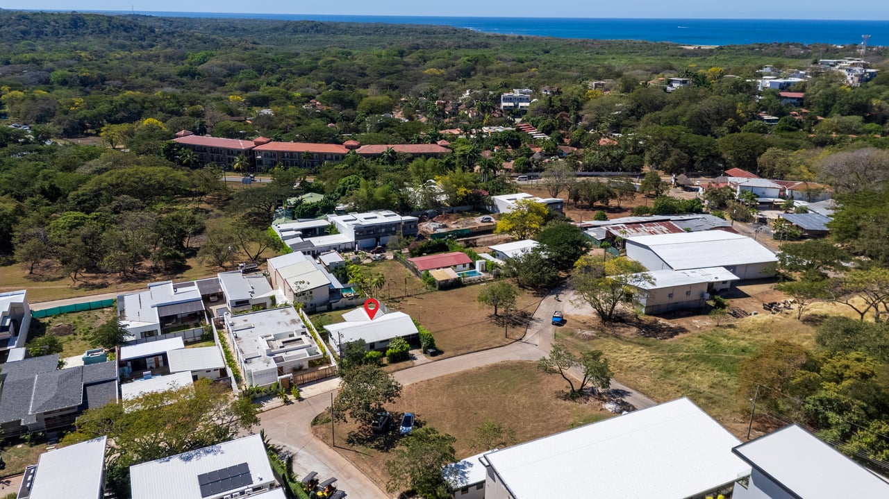 Casa Brisa Azul | 3BR Walk-to-Beach Home in Tamarindo