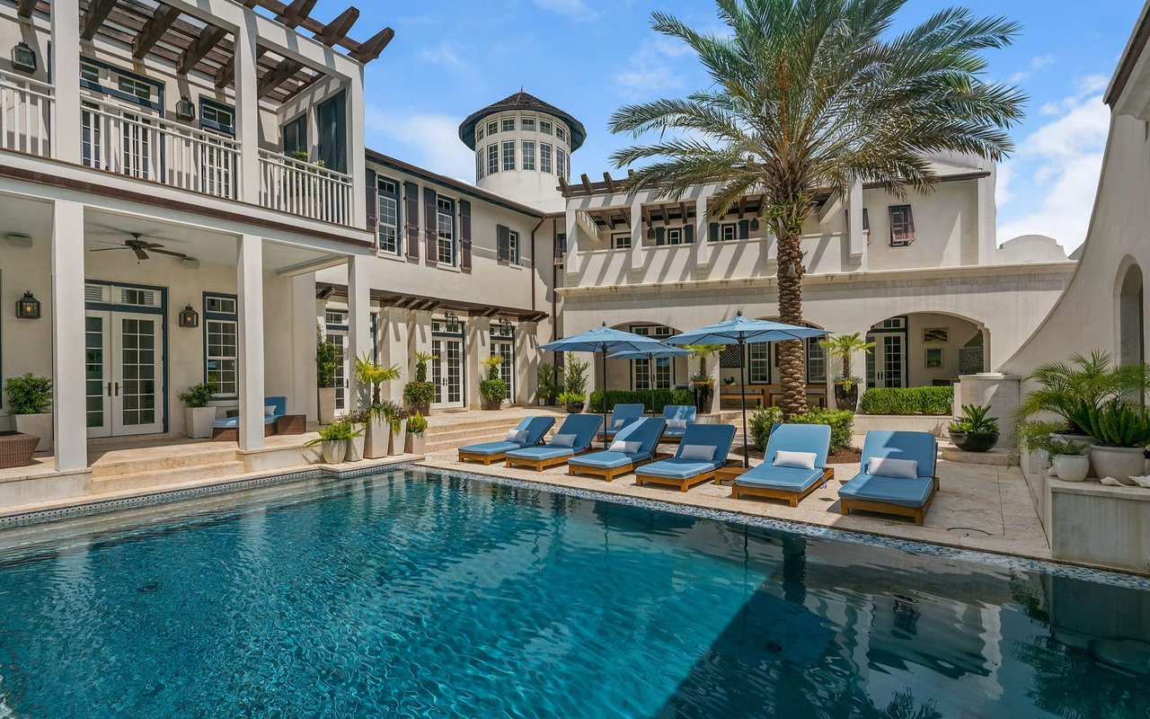 Introducing Aspri Villa: Spectacular Views, Rooftop Lounge and Private Pool in Alys Beach Home