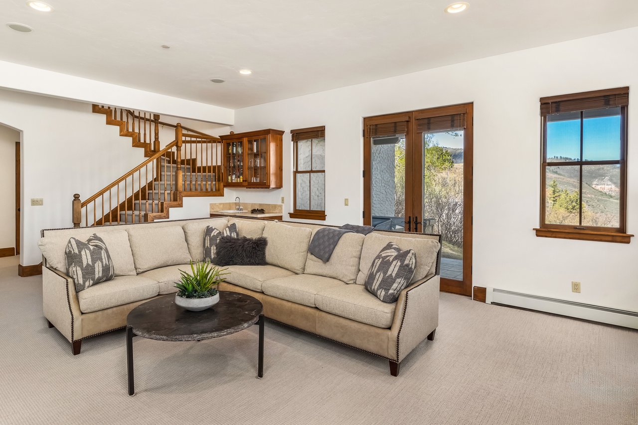 271 Eagles Glen Road
