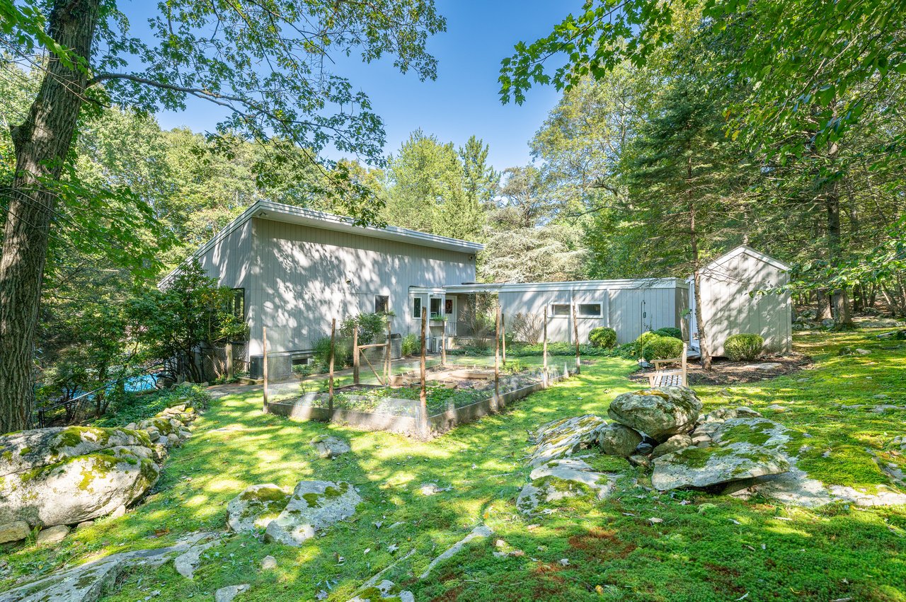 26 Cradle Rock Road