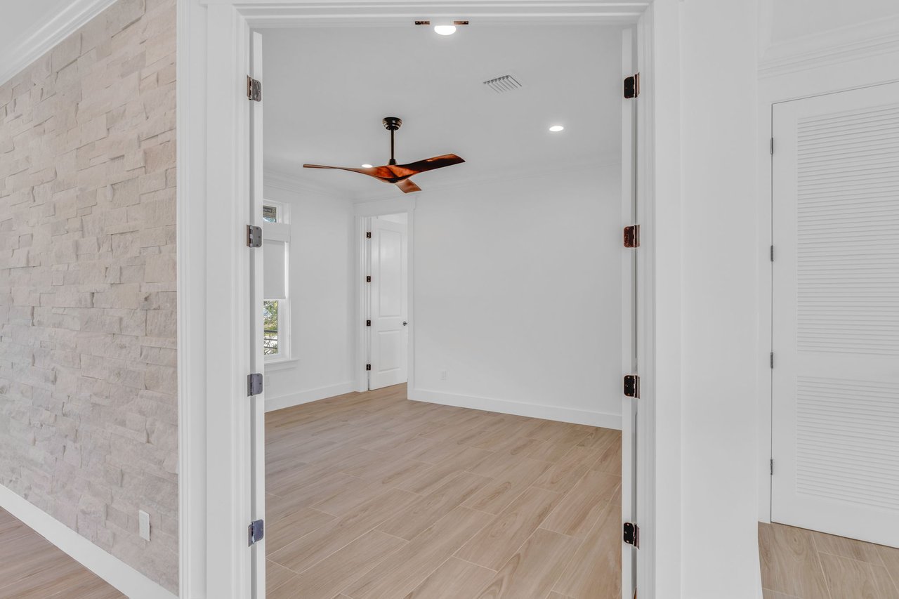 17210 Angelfish Lane