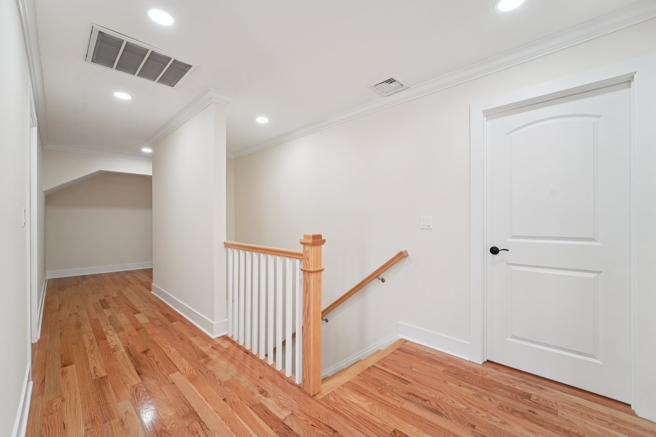 219 Mile Square Road