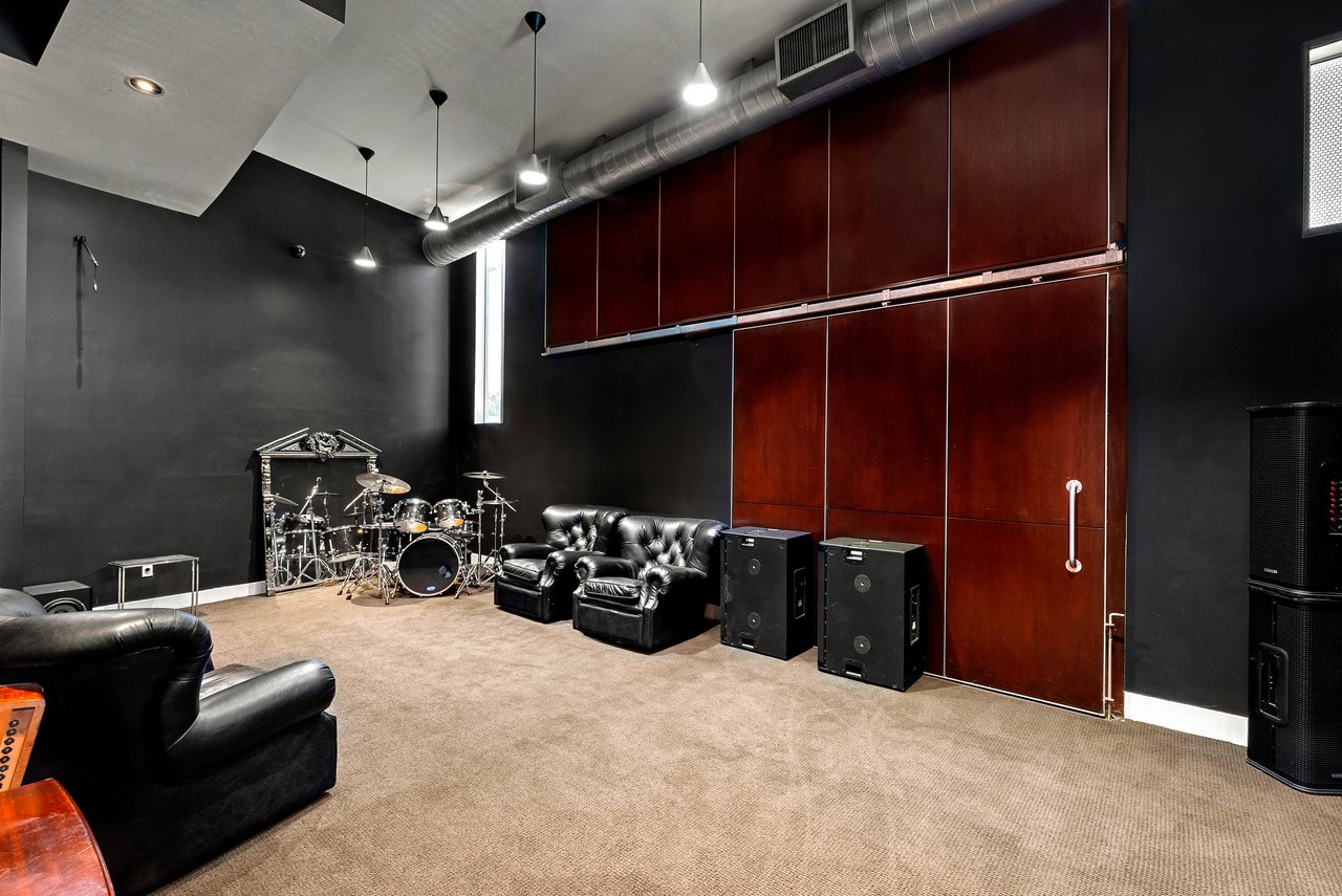 751 N Highland Ave, Hollywood