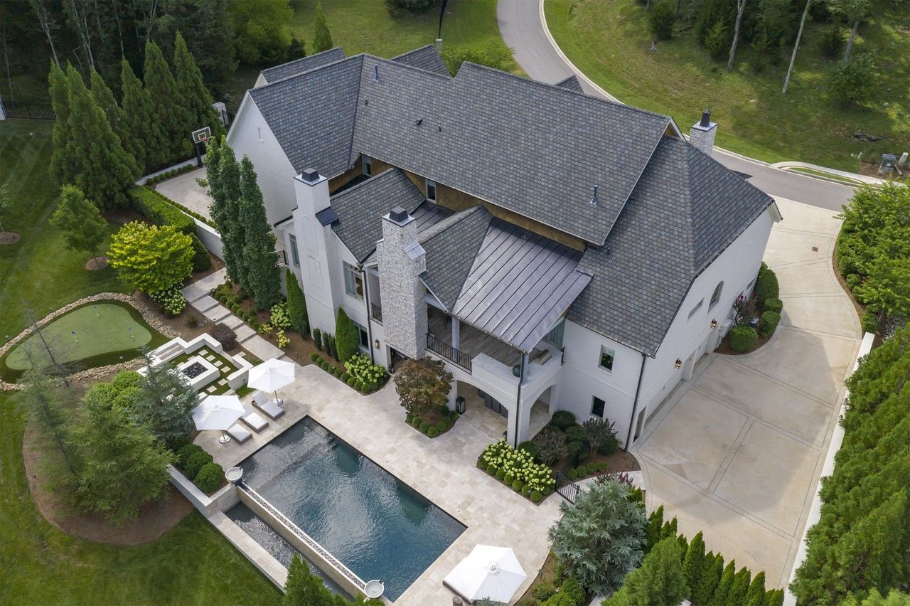 390 Lady of the Lake Ln