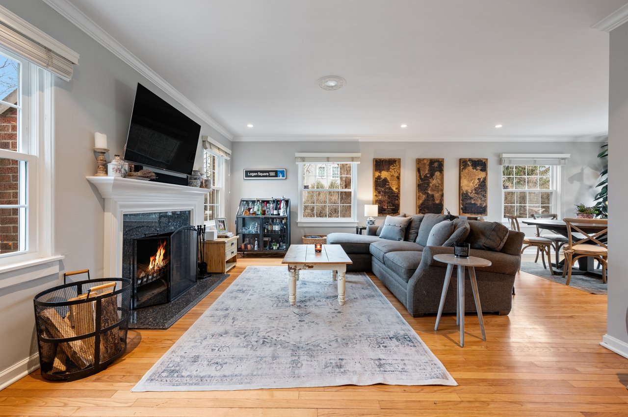 530 Woodland Lane South 