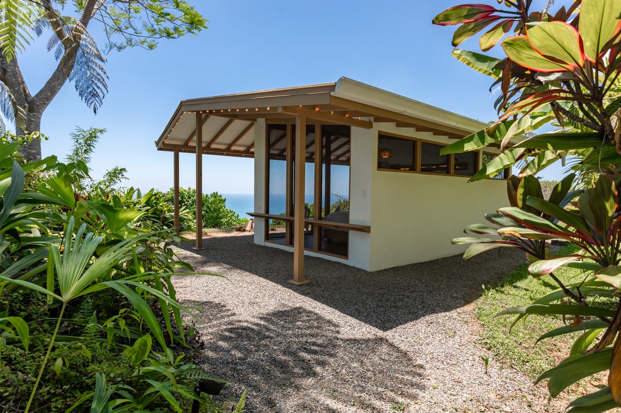 CasaPor Fin,Where the Rainforest Meets the Sea - Oceanview Luxury Estate