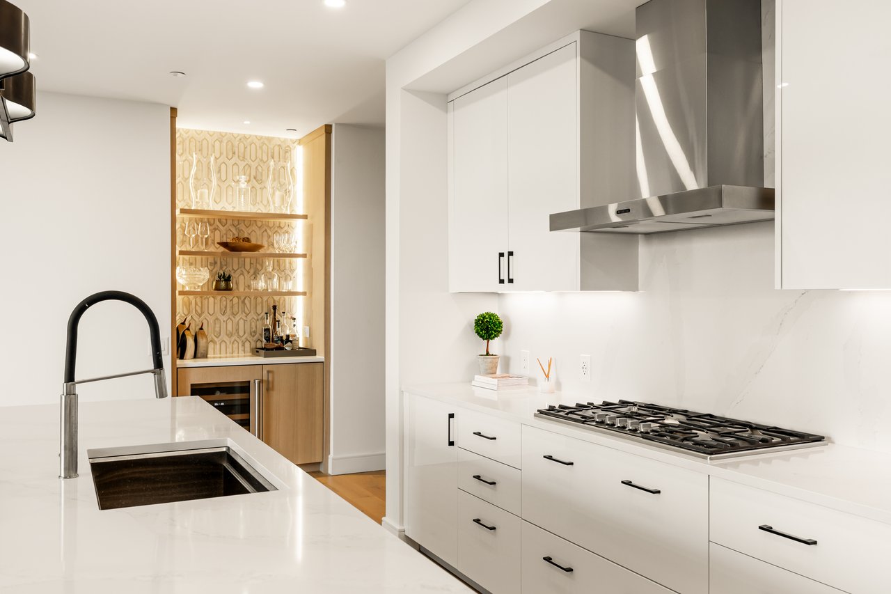 2425 Peachtree Road NE Unit 1406