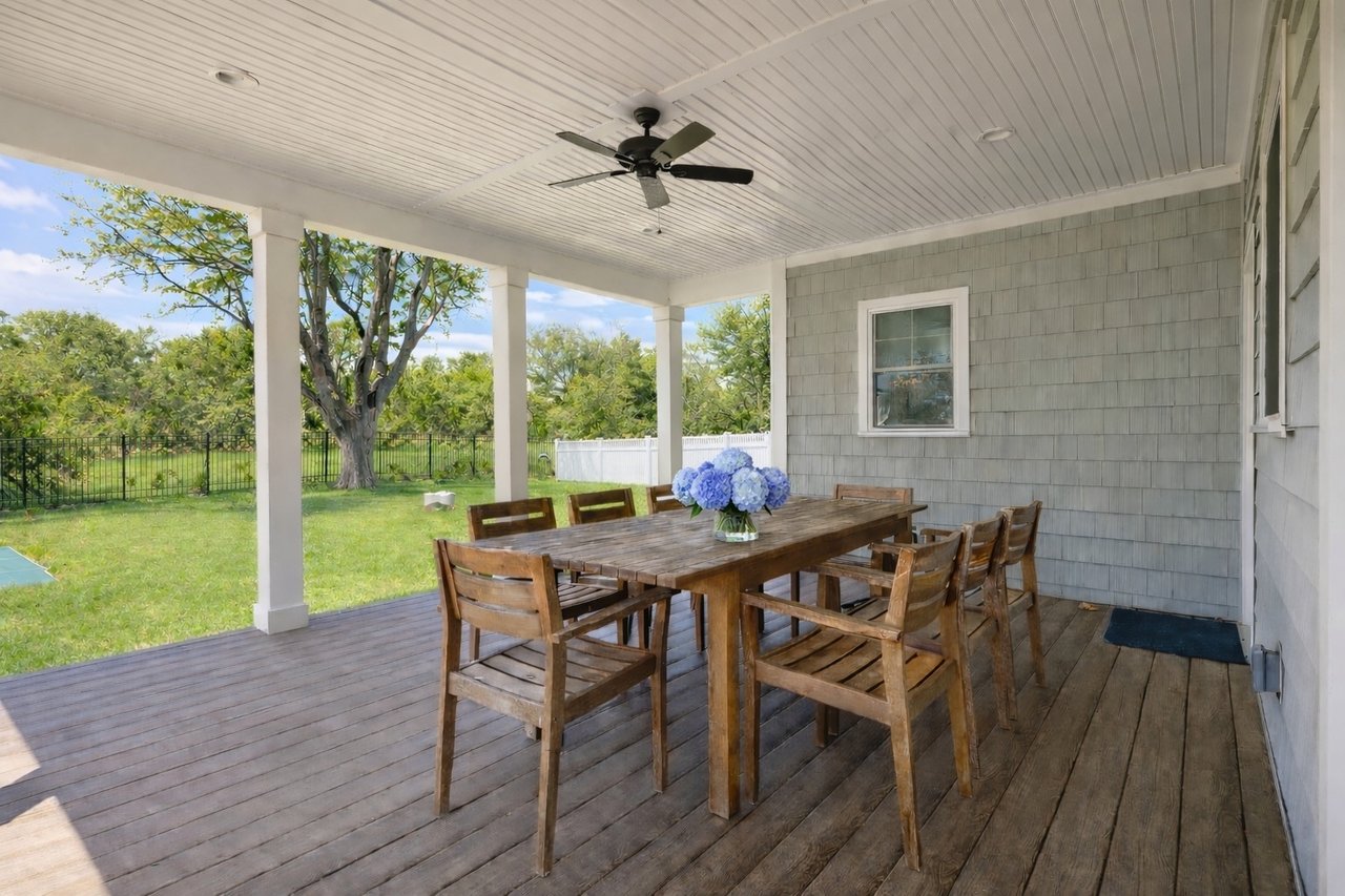 700 Gin Lane, Southold