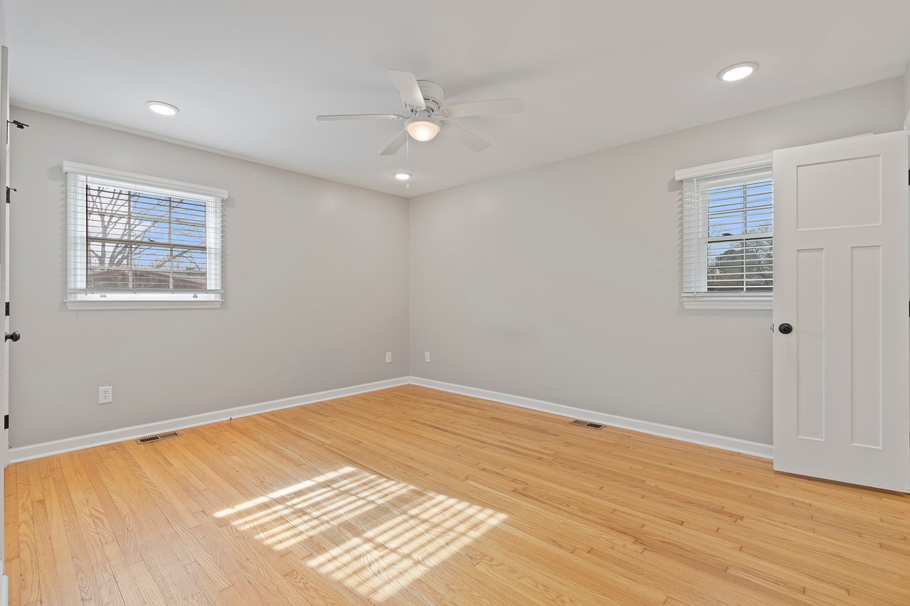 Beautiful Home with Updated Kitchen Near Downtown Huntsville!