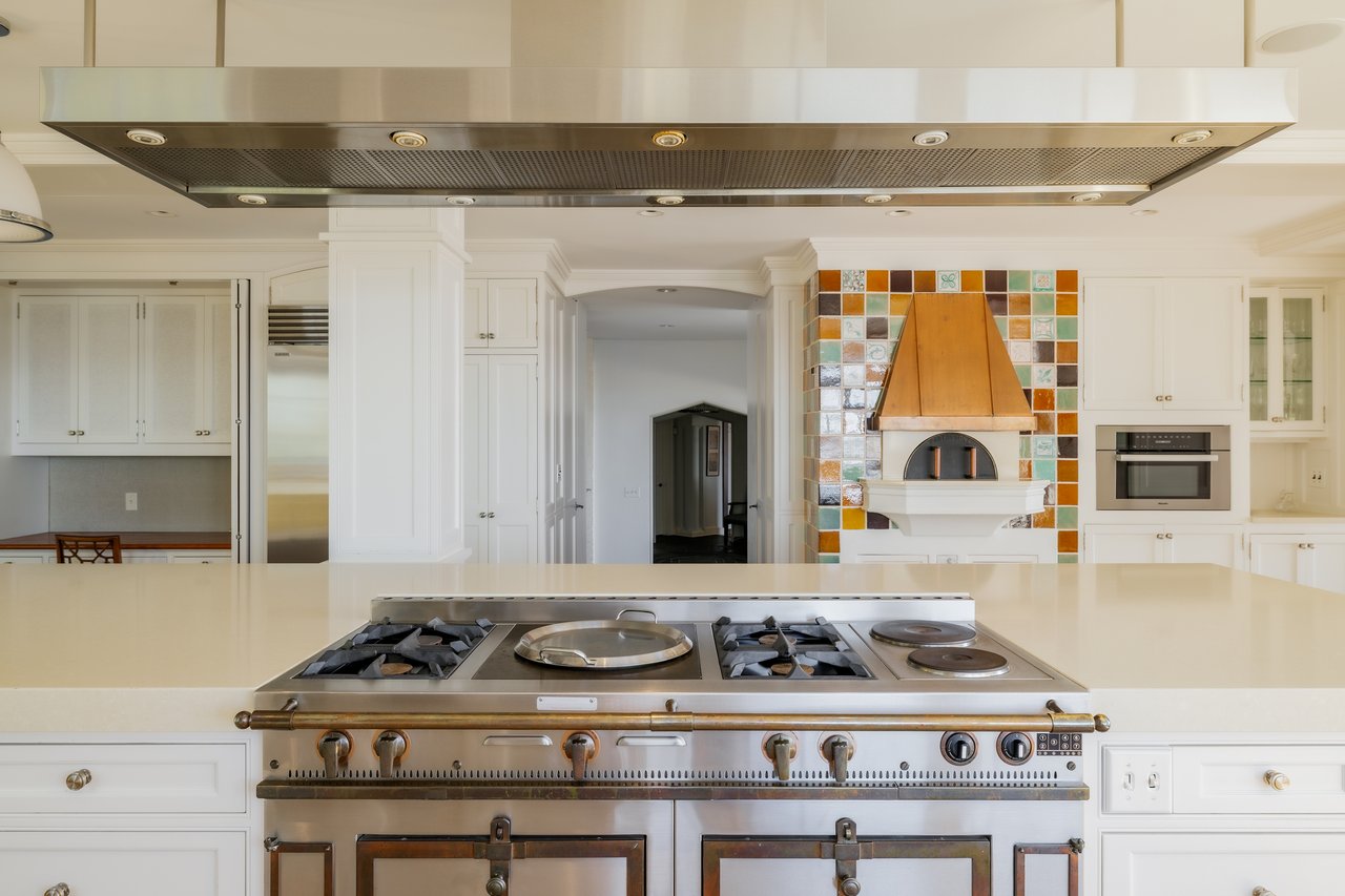 WATERFRONT GIBSON ISLAND ESTATE | 622 MAGOTHY