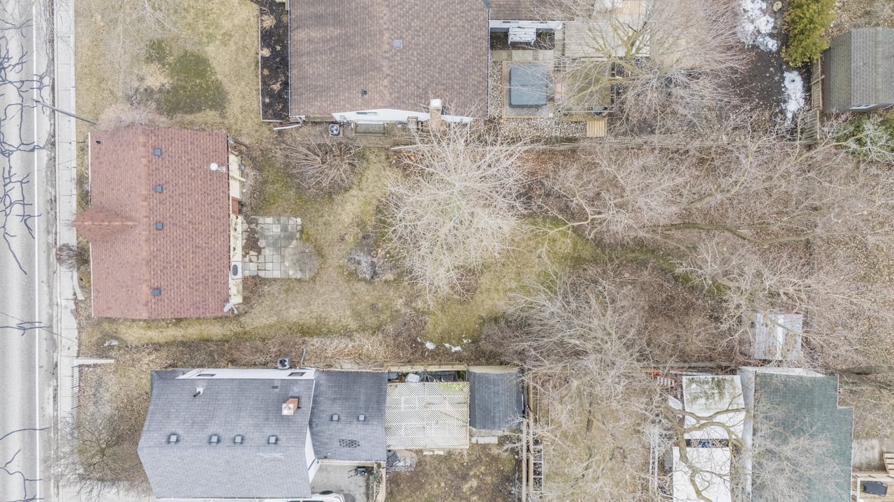 410 Eagle Street, Newmarket, ON L3Y 1K6