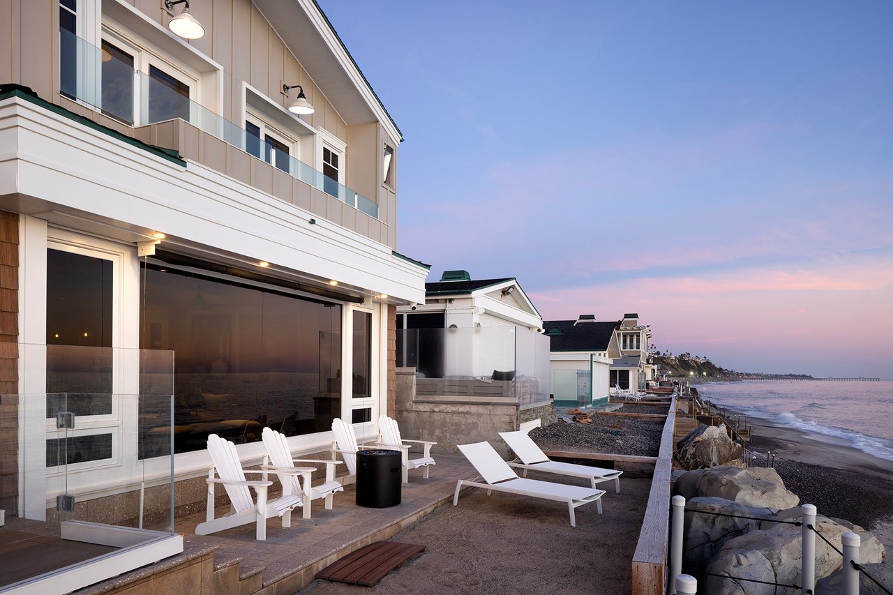 1880 N El Camino Real 23