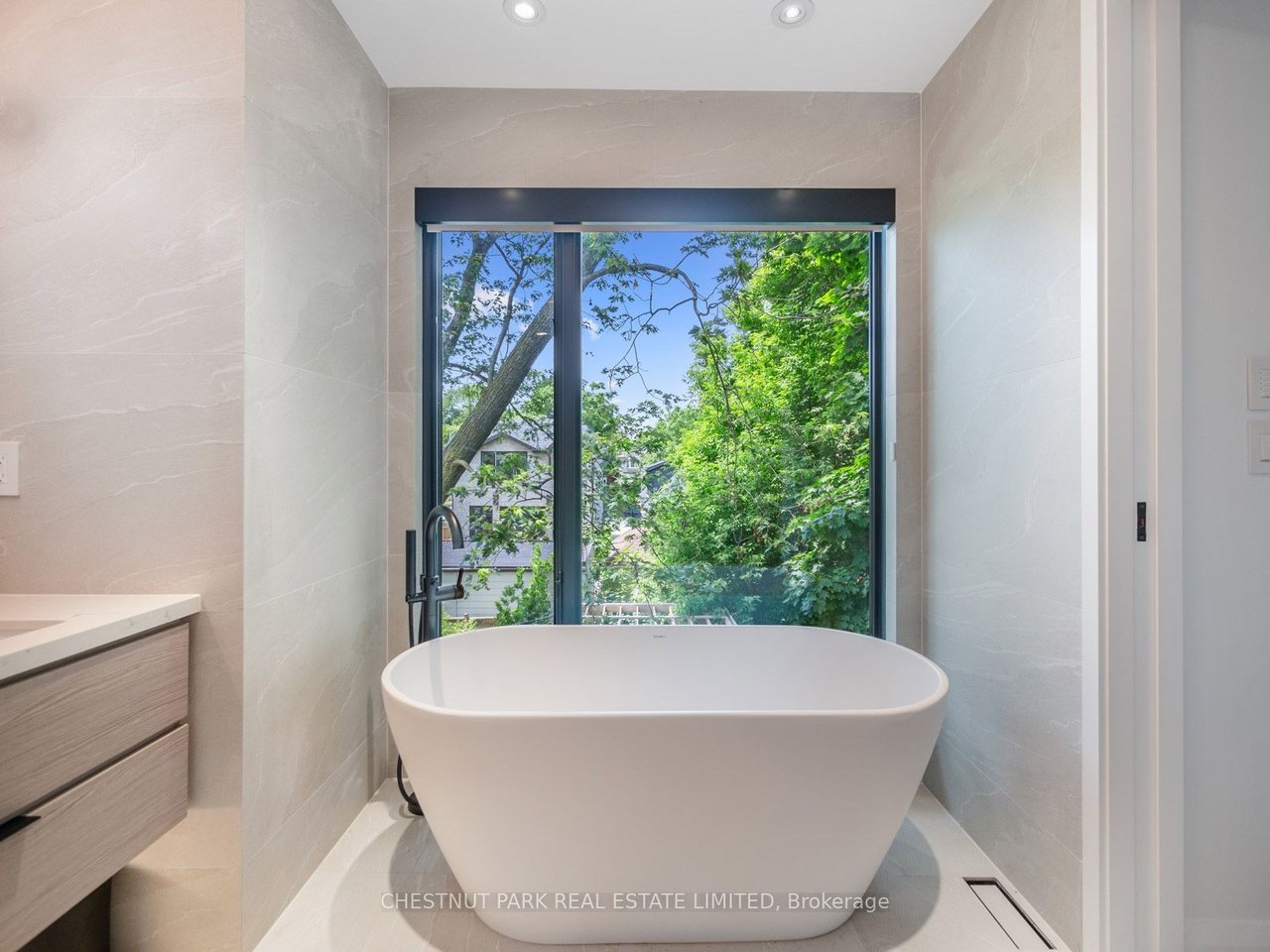 50 Southvale Dr